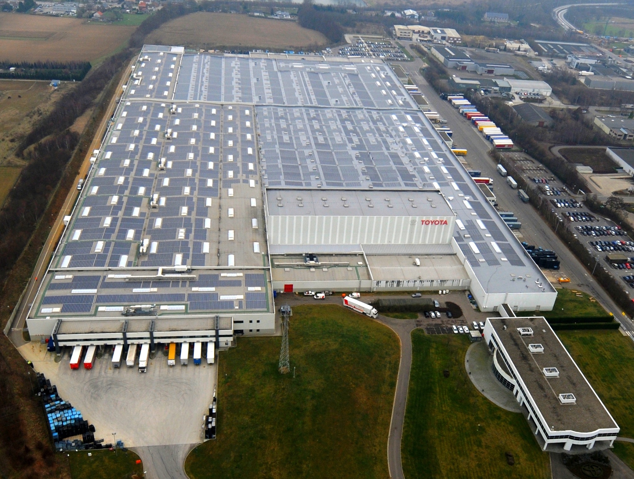 Industrieanlage mit PV