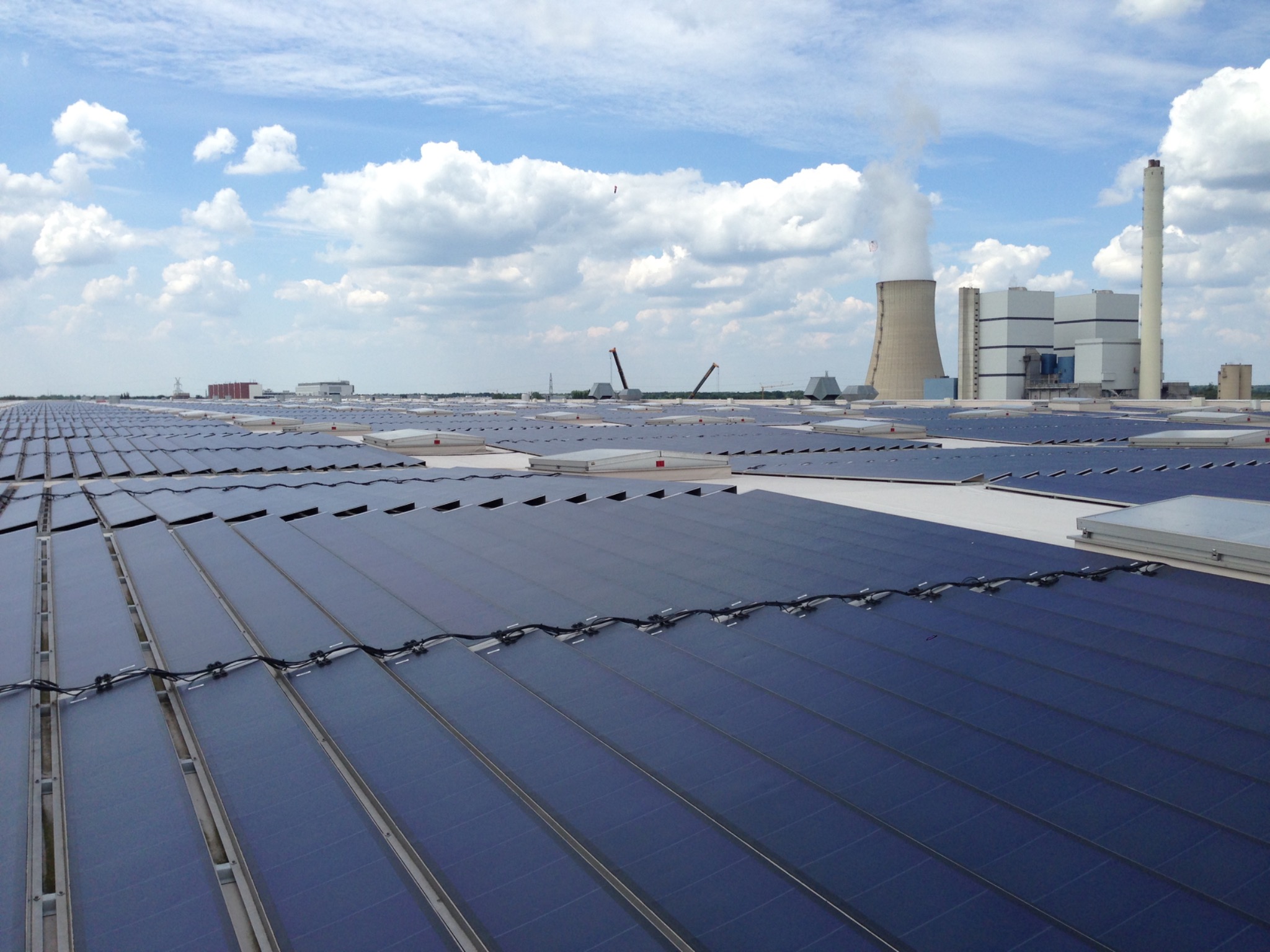 Große Uni-Solar-Dachanlage